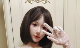 买了一个176大身体，好像一个女巨人。看着就爽